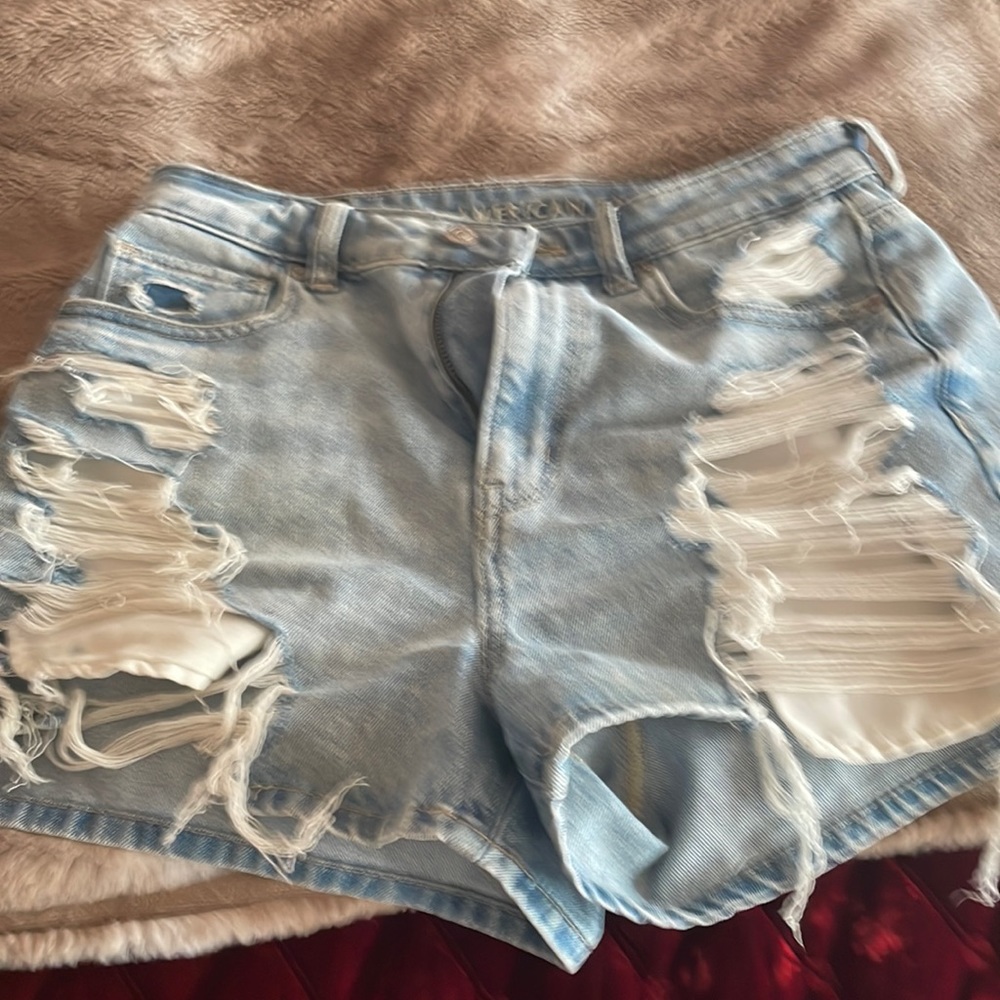 American Eagle ripped mom shorts